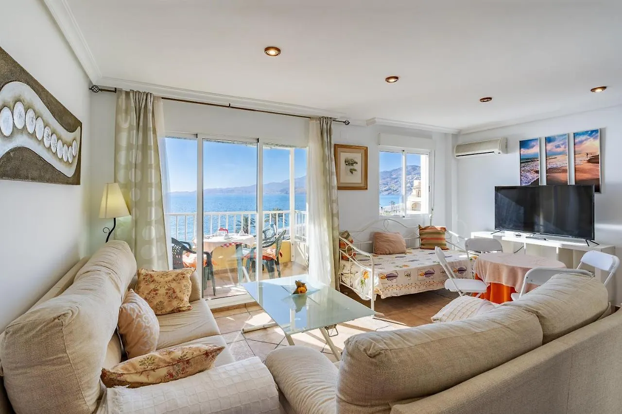 شقة Bonito Apartamento Frente Al Mar سالوبرينيا
